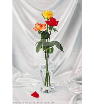 jarrón con tres rosas
