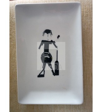 MUJER GUERRERA EN BANDEJA -SERIGRAFÍA ÚNICA